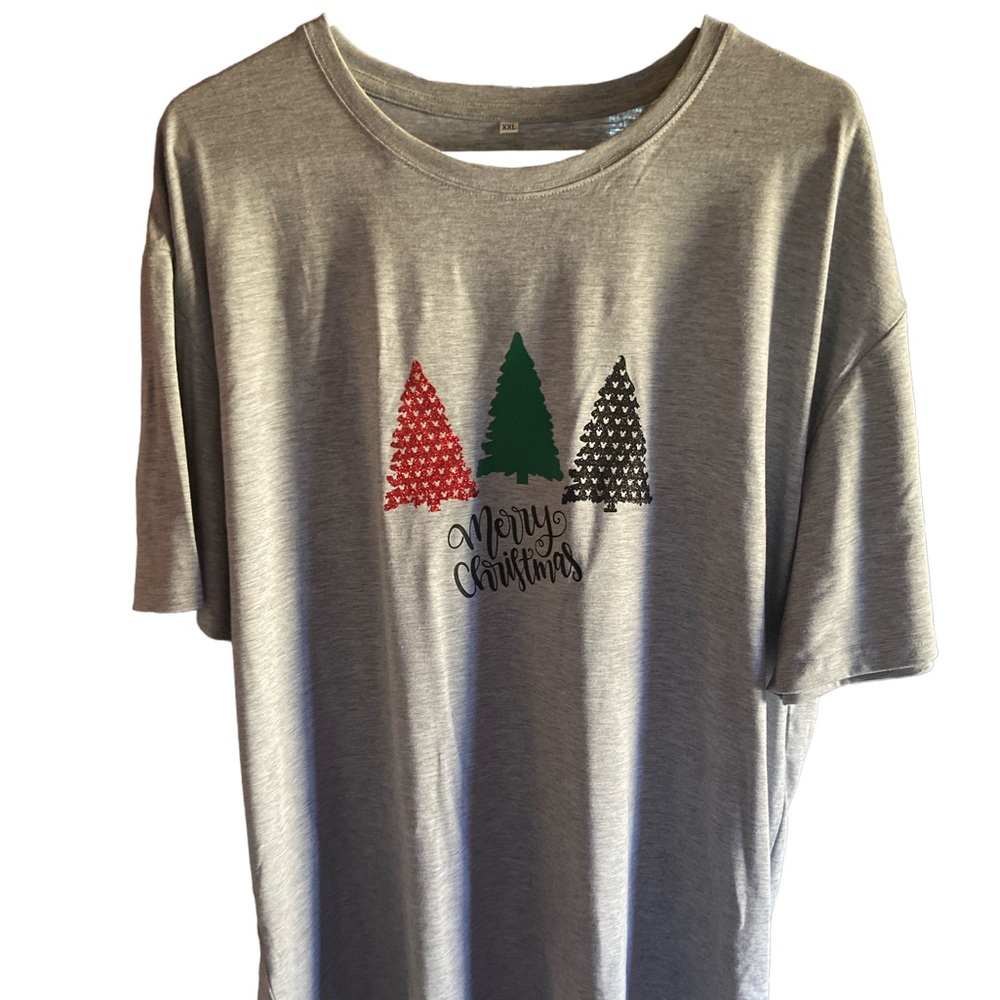 Women’s XXL Christmas shirt